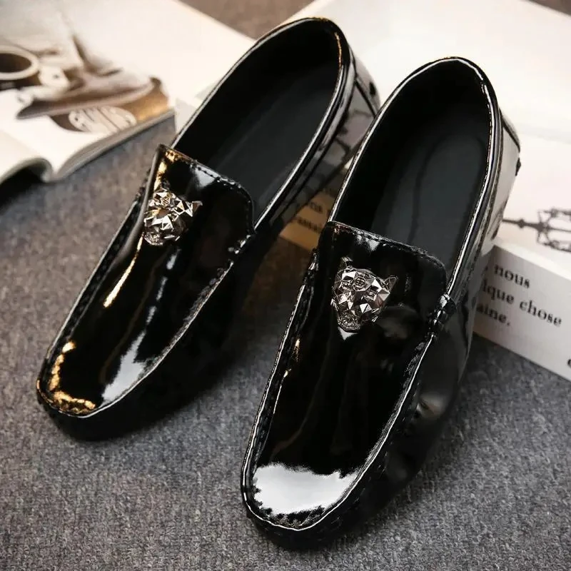 New Patent Leather Black Brand Shoes Men Designer Shoes Comfortable Driving Shoe Loafers Casual Shoes for Men Zapatos De Hombre