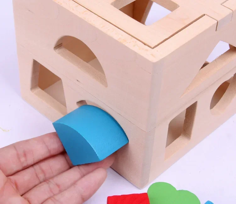 Décennie s de construction géométriques en bois pour enfants, 13 formes épaisses, cube de tri de formes, construction en bois robuste, cadeau amusant