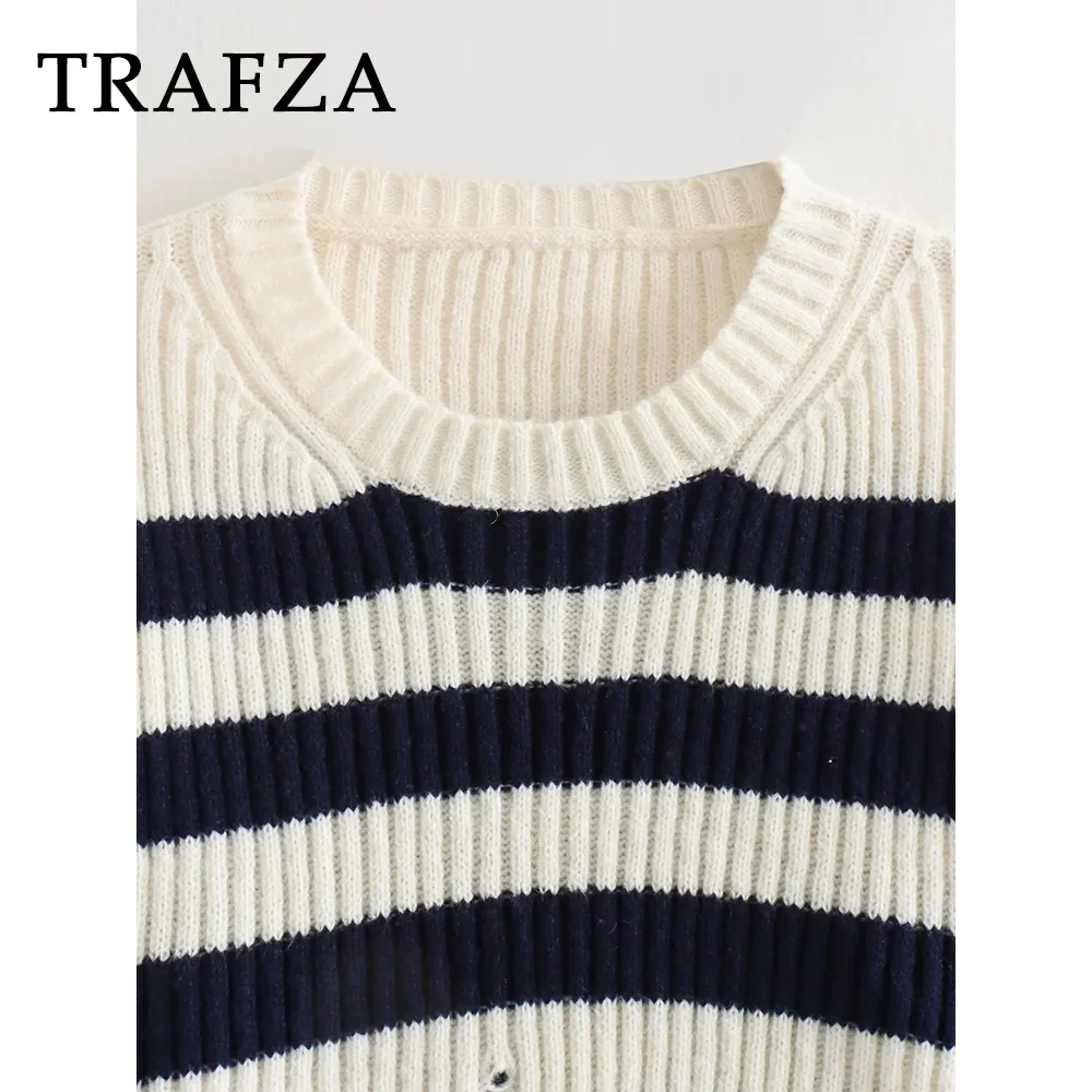 TRAFZA 2023 Autumn Women Knitted Solid Casual Shirt Fashion Winter Loose Stripe O Neck Streetwear Elegant Frayed Straight Blouse