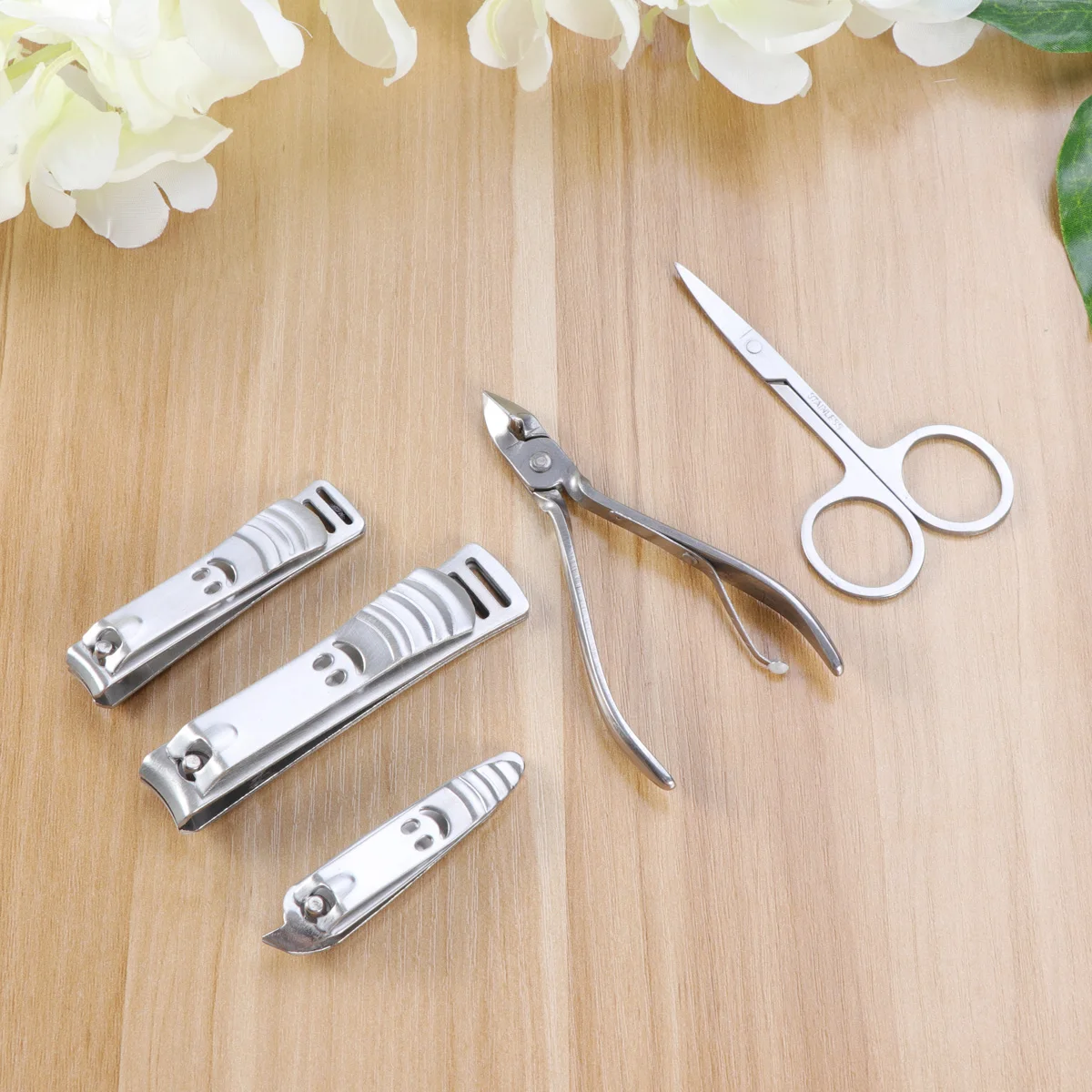 12 pezzi set per la cura delle unghie manicure pedicure kit per toelettatura strumenti in acciaio inossidabile argento marrone custodia da viaggio in PU spingi cuticole clipper