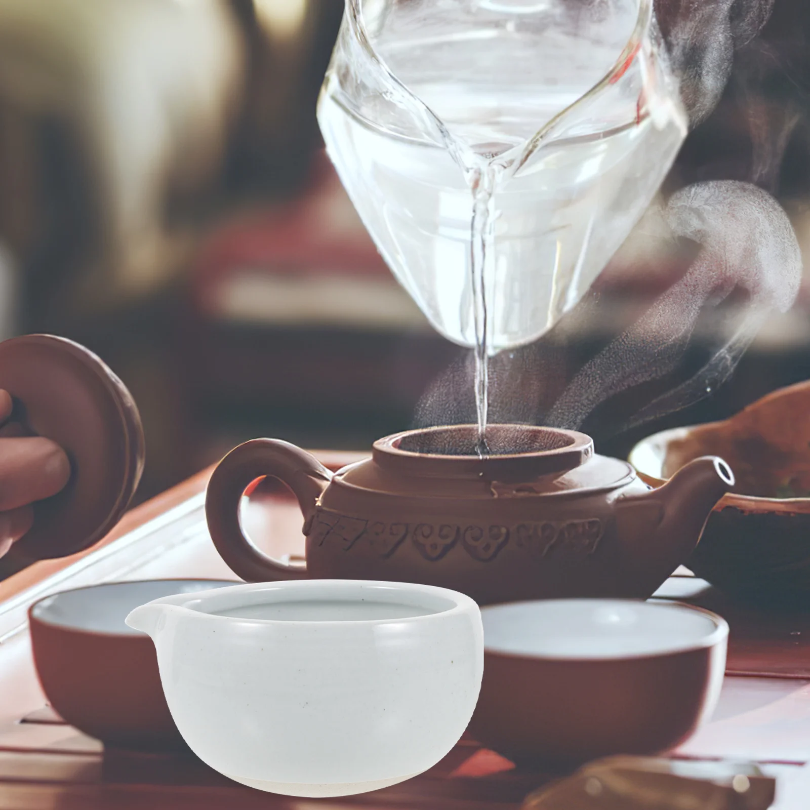 

Japanese Traditional Ceramic Matcha Bowl Compact Tea Bowl with Spout for Ceremony Ceramic Matcha Whisk Holder