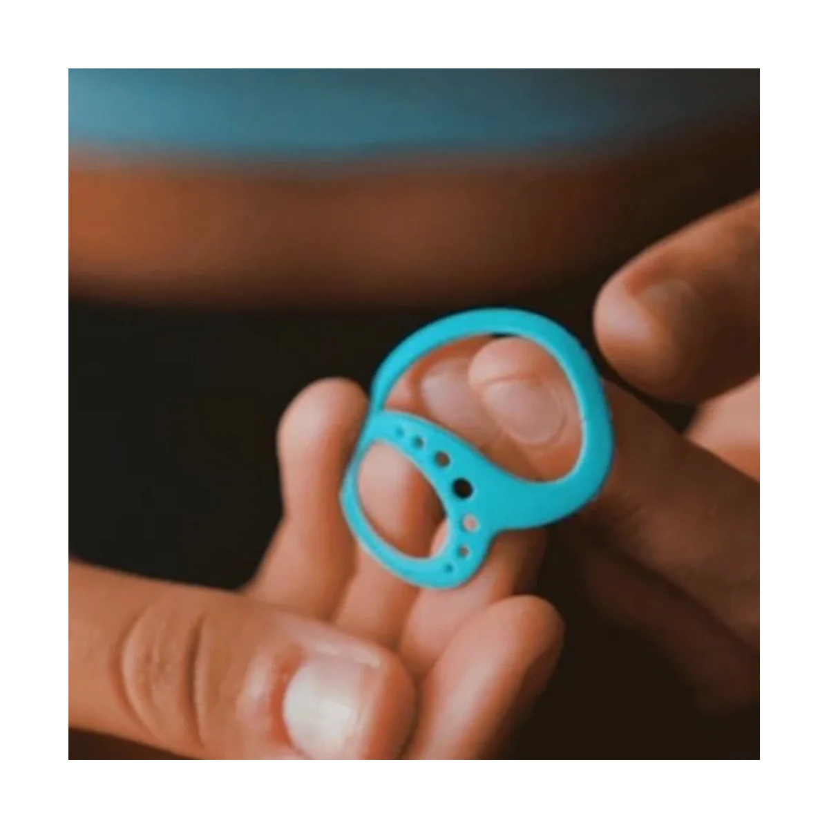 1 Pair Gray Bluetooth-Compatible Wireless Earphone Holders Anti-Drop Silicone Earbuds Anti Lost Headphones Holder