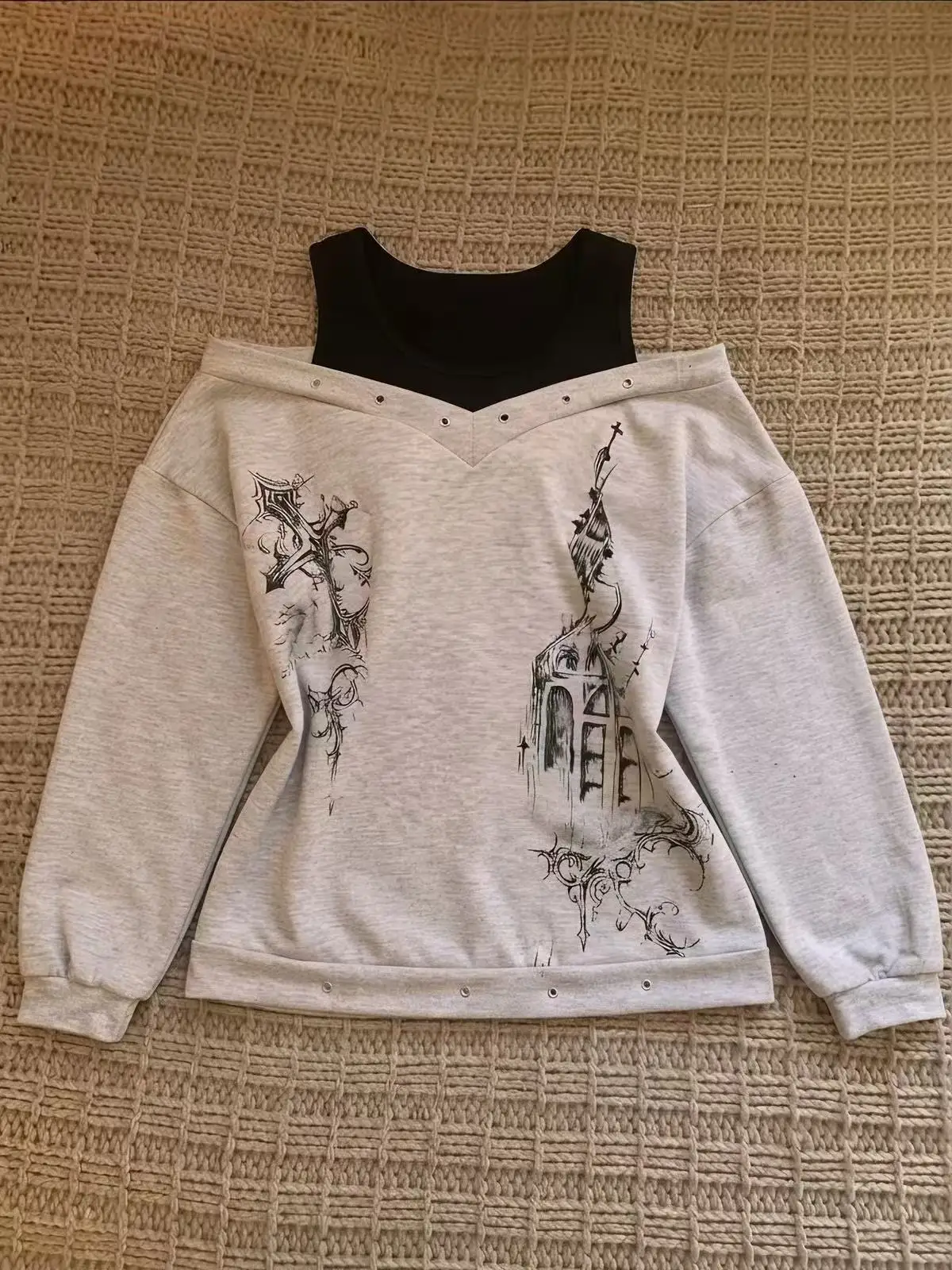 Subculture Punk Rock Cross Print Fake Two Piece Tops Women Vintage Sexy Off Shoulder Loose Tees Autumn Y2k Harajuku Retro Blouse