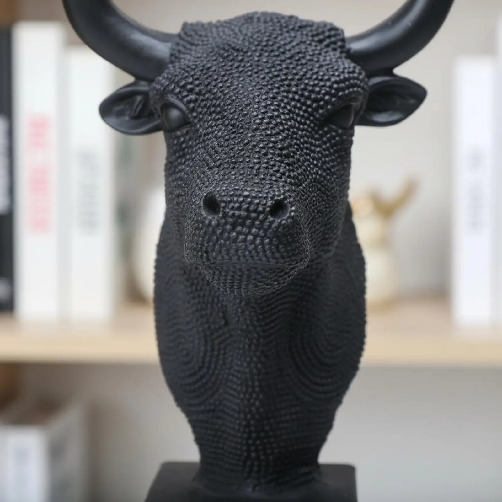 Bull Head Statue Ornament Bull Head Bust Symbol of Strength Hand-Painted for Living Room