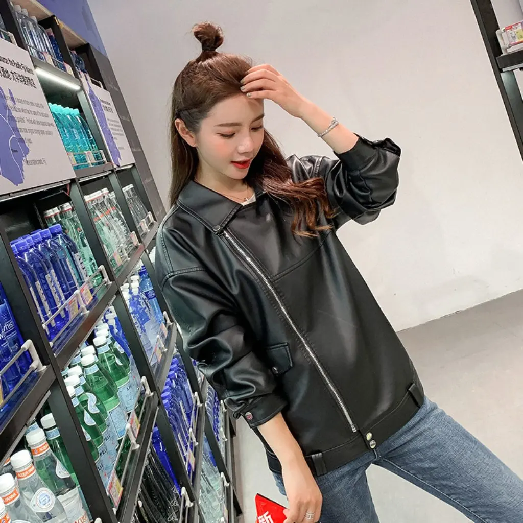 

Women's Leather Coat Fleece-Lined Thickened Puleather Bike Suit Short Loose Black Jacket for Autumn And Winter