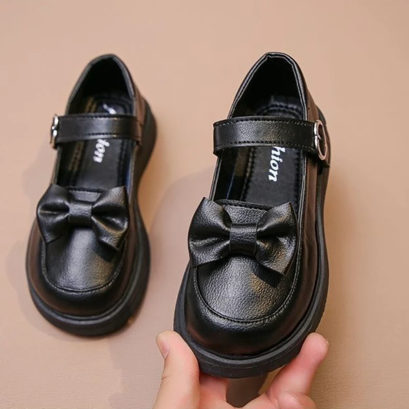 Girls Soft Leather Princess Performance Shoes 2026 Spring Autumn Kids Soft Sole New Design​ Fashion Footwear