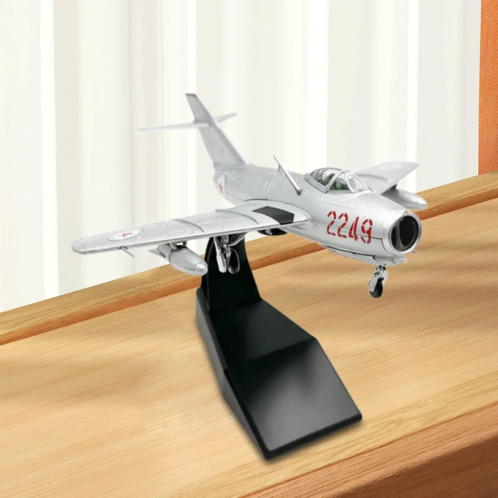 1:72 Aircraft Diecast Model Souvenir Desktop Decoration Simulation Retro Plane for Living Room Bookshelf Home TV Cabinet Bar