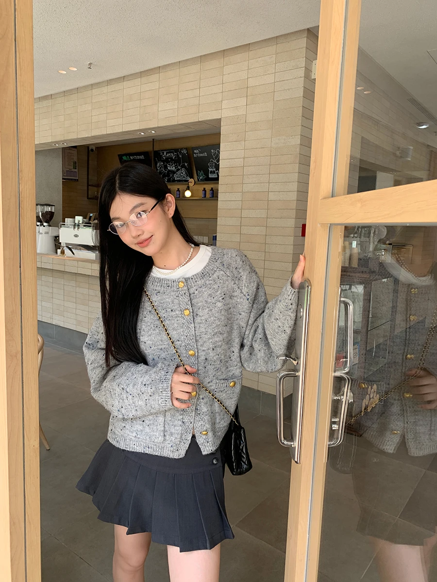 

Облегающая юбка-трапеция. Плиссированная юбка. Женская осенняя юбка. Низкая талия. Полиэфирное волокно. Полиуретановая эластичная юбка.