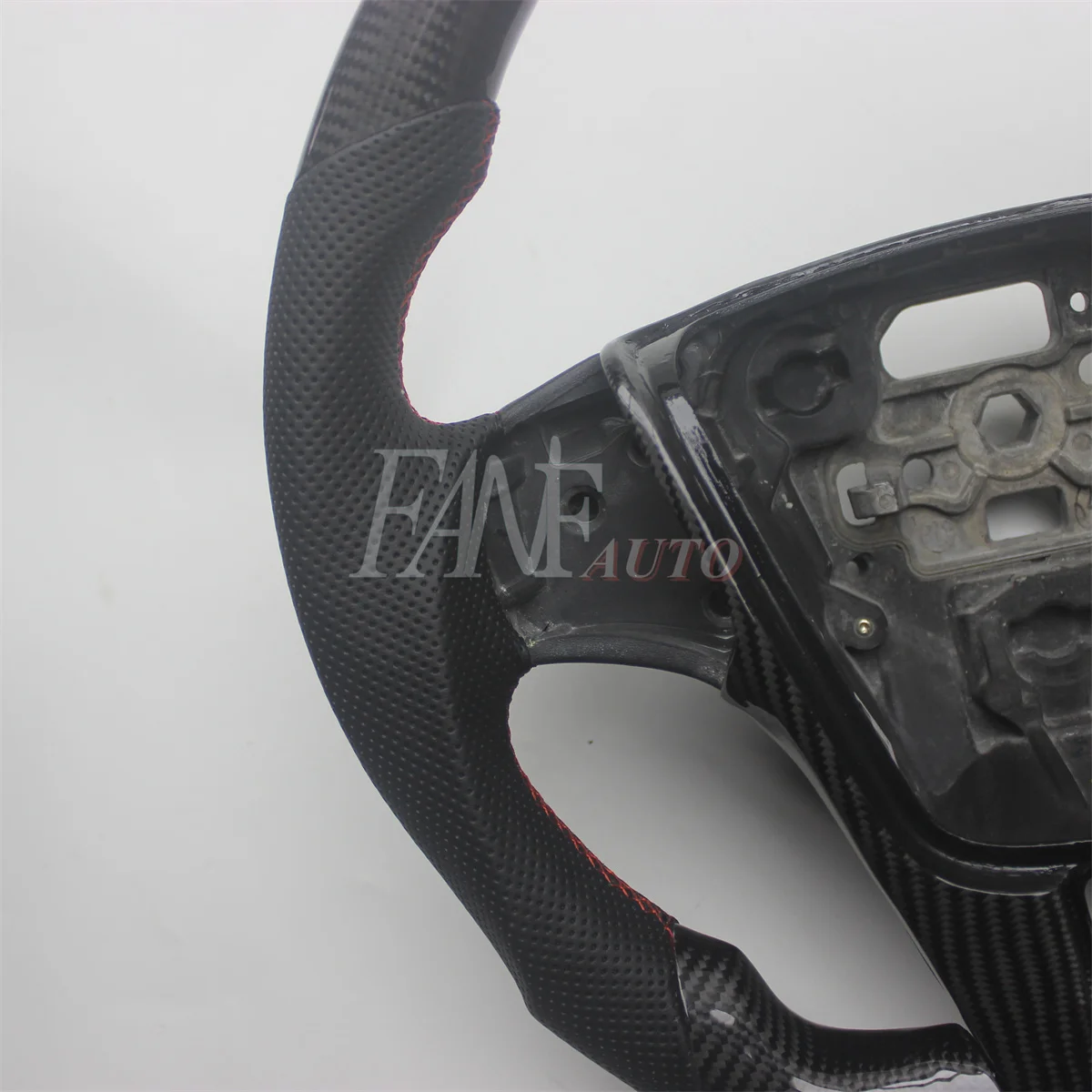 Replacement Real Carbon Fiber Steering Wheel with Leather for Volvo S60 2010-2018