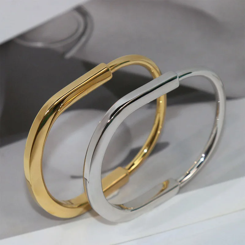 

2024 T-House Luxury Women's Classic Geometry Zircon Lock S925 Sterling Silver Bracelet Gold Anniversary Commemorative Gift