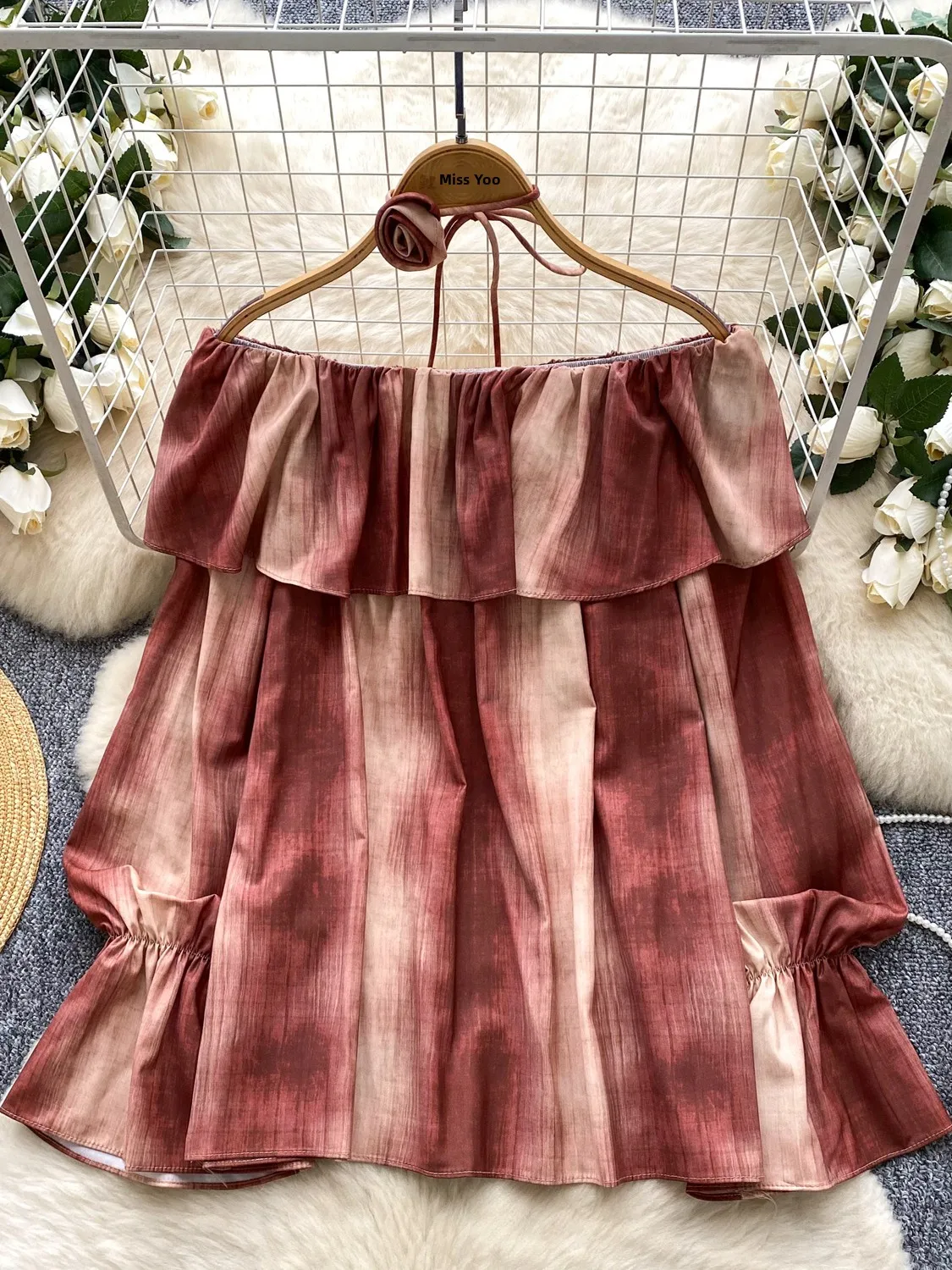 Blusa fena com estampa solta e emaecedora, estilo coreano, manga crida, ombro à mostra, csa floral, roupa de outono
