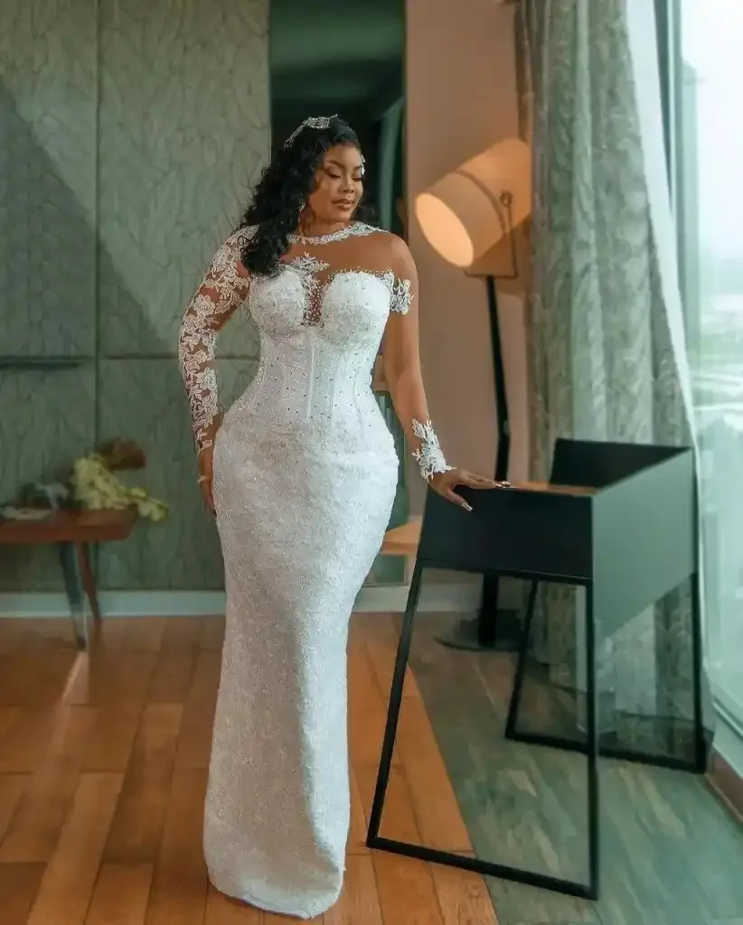 คริสตัล Mermaid ชุดแต่งงานที่หรูหราพร้อมประกายเลื่อม Full 3D Appliques ไข่มุก Backless Party Plus ขนาด Custom Made