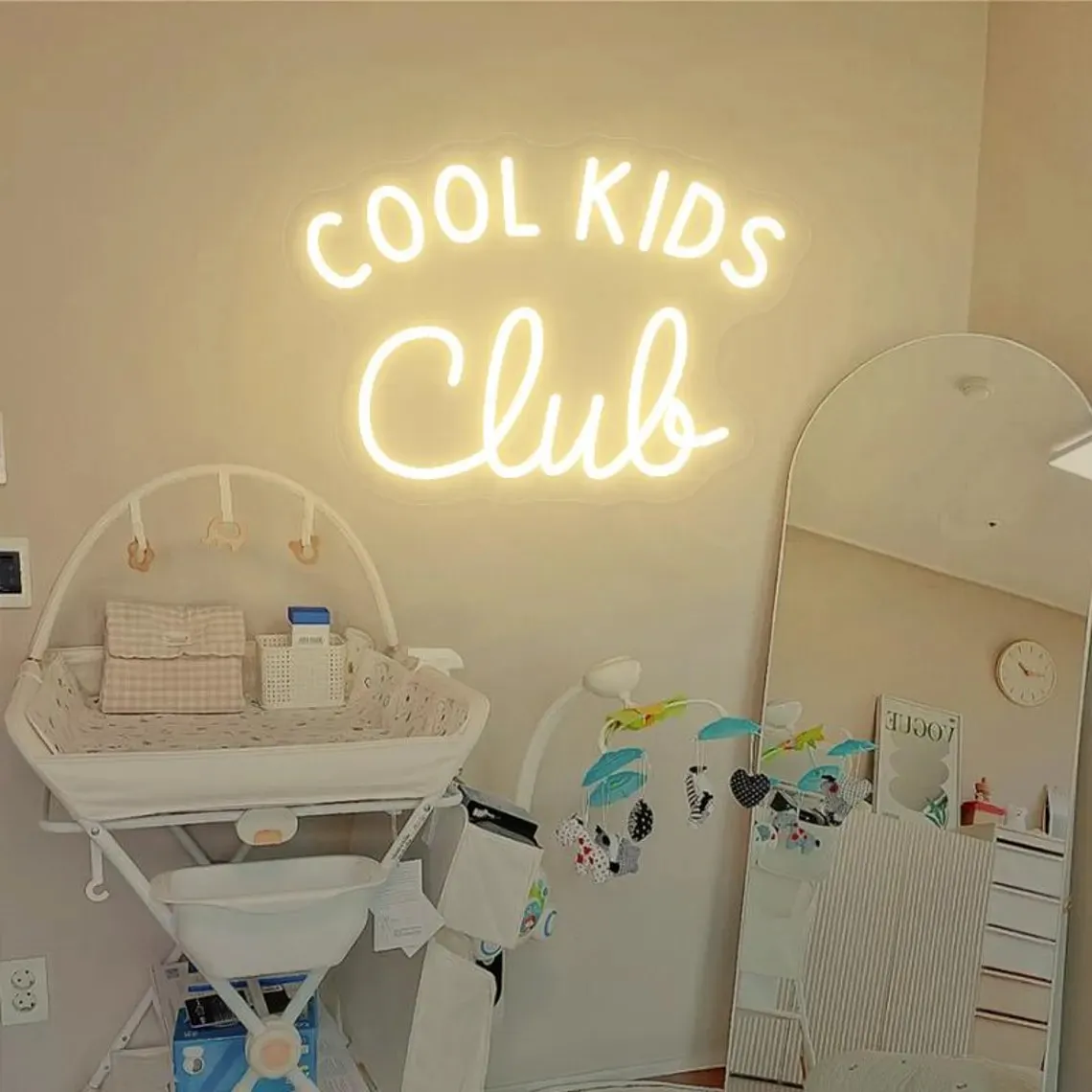 Cool Kids Club Neon Sign, Kids Room Wall Art, Kids Club Wall Sign, Playroom Decor, Nursery Wall Hanging, Gift for Children