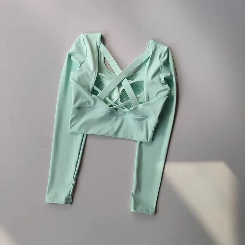 تي شيرت بدون ظهر، مع وسادات صدر، تي شيرت يوغا مقاوم للصدمات بأكمام طويلة، قميص رياضي سريع الجفاف وجيد التهوية، ملابس لياقة بدنية نسائية #6