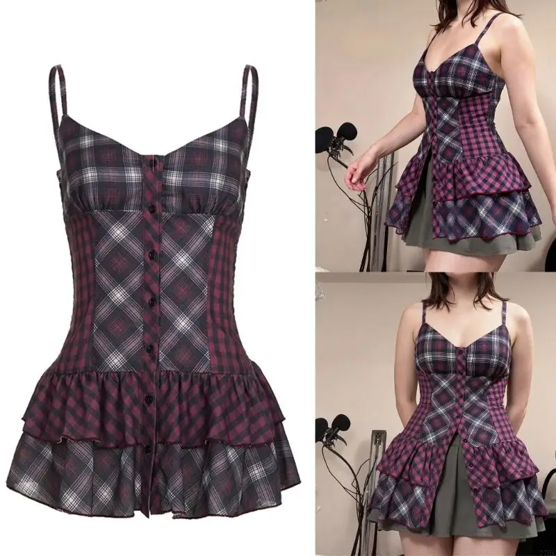 77HE ผู้หญิงสปาเก็ตตี้สายคล้องคอ V คอปุ่ม Checkered รูปแบบมินิชุด Smocked เอวยางยืด Tiered Ruffle ชุดสาย
