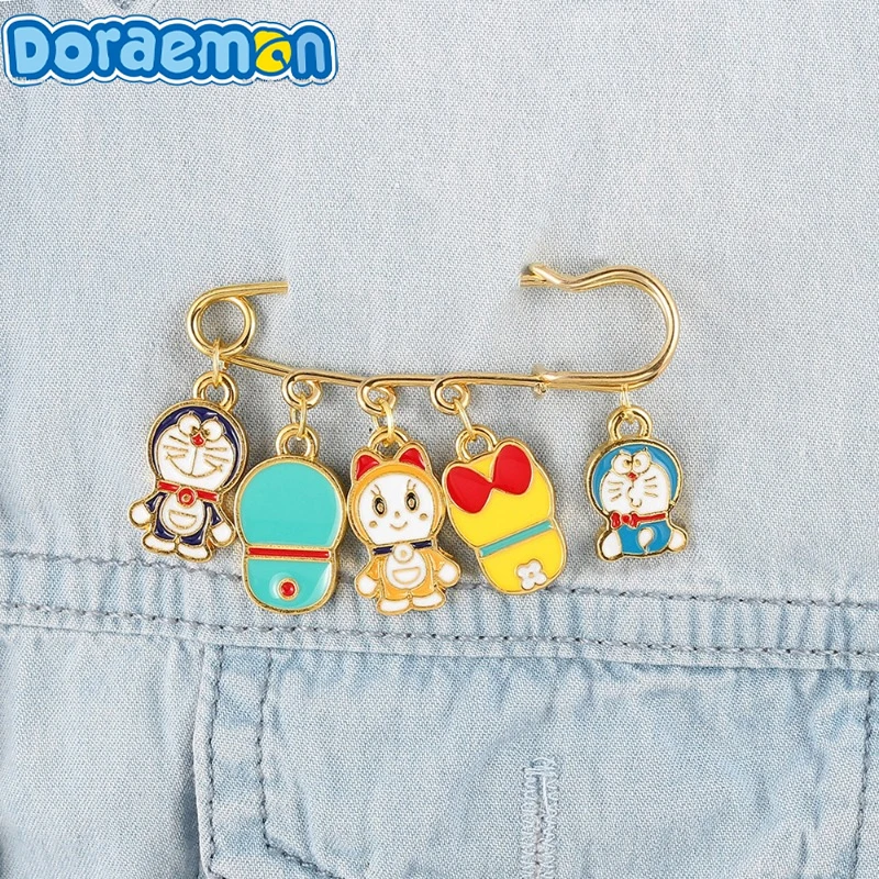 

Anime Cartoon Doraemon Cartoon Waist Clip Anti Glare High-end Feeling Spider Man Metal Badge Pendant Decorative Collar Pin Gift