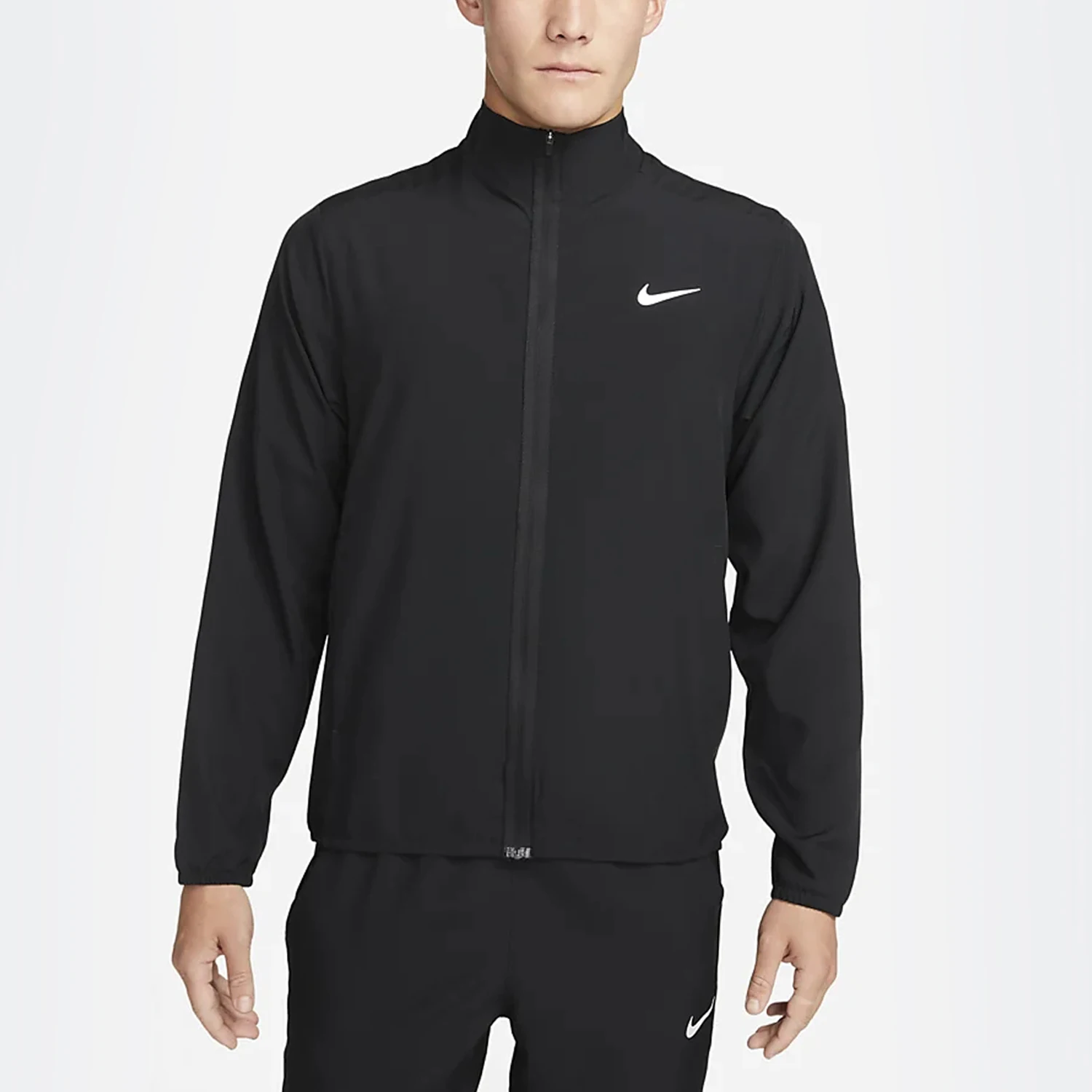 

Оригинальная мужская спортивная куртка Nike Form Dri-FIT из быстросохнущей ткани FB7500-010