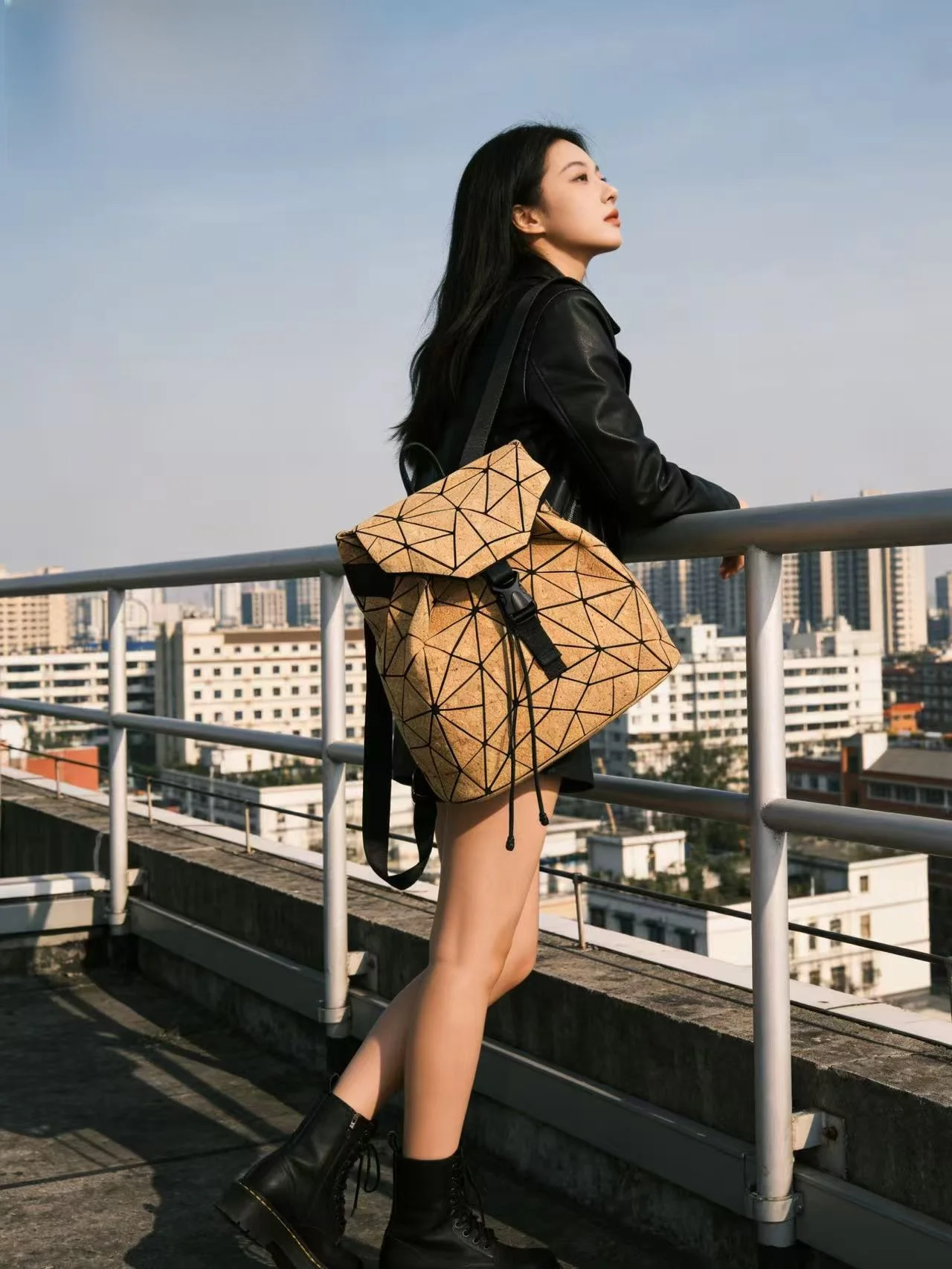 geometric-pattern-double-oulder-bag-women's-retro-sle-wood-fabric-treebark-design-travel-bag-pure-color-casual-scene