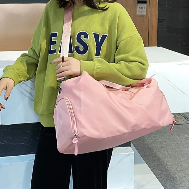 Large-capacity travel bag dry and wet separation fitness swimming one-shoulder oblique span bag, available in multiple scenes