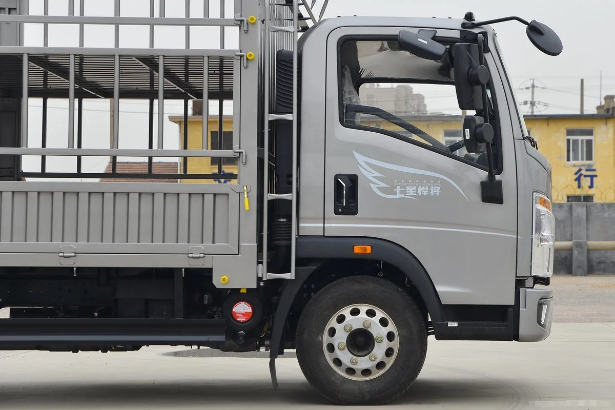 China Supply Brand 6 Wheels Cargo Pickup Truck 140 Horsepower 4.15 Meters Single Row Fence Light Truck