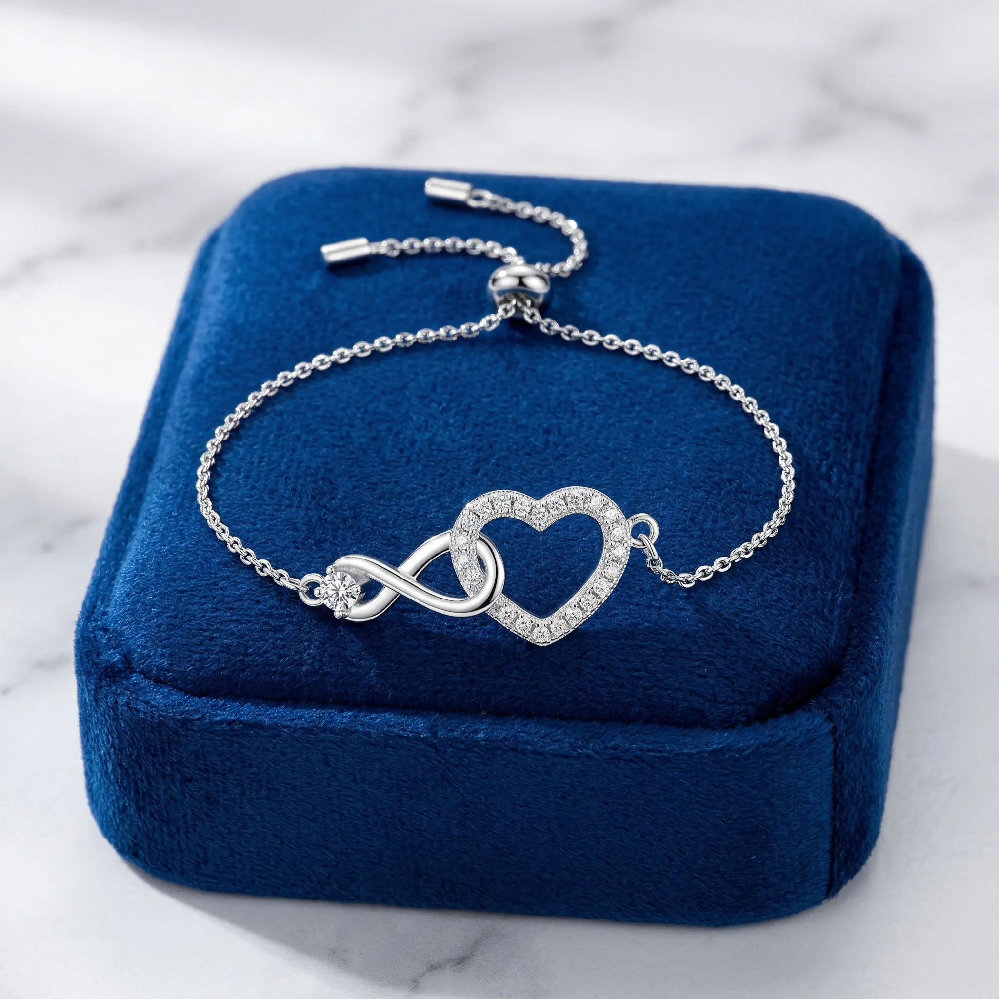 

3.2g Adjustable 925 Sterling Silver Moissanite Bracelet, Infinity Heart Moissanite Bracelet for Women, Romantic Love Jewelry Gif