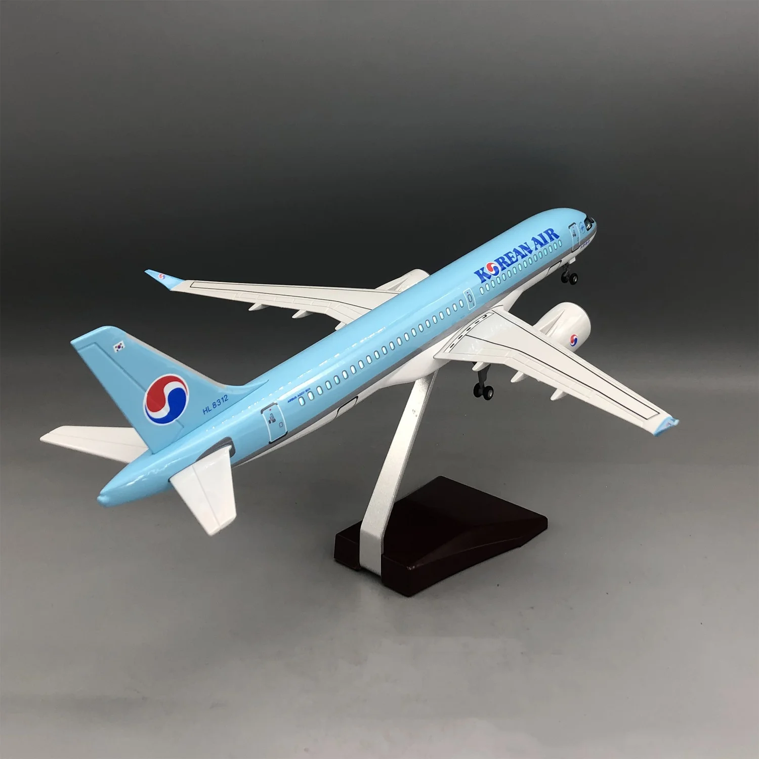 1/100 Scale Aircraft Korean Air A220-300 Airplane Model 38CM Static Simulated Plane Aviation Souvenir Hobby Collection Toy