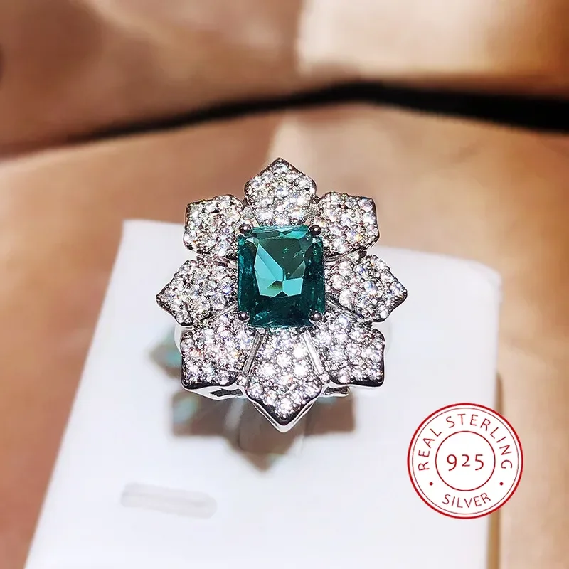 New Petal Flower Emerald Full Diamond Ring Open Personality Temperament Tide Female Exaggerated Accessories Party Birthday Gift