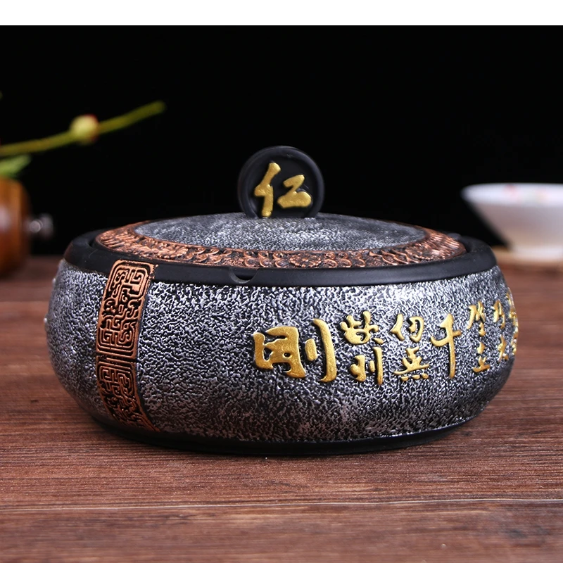 Golden Resin Oval Ashtray Household Living Room Portable Anti-fly Ash Jar with Lid Office Black Storage Boxes Decoration