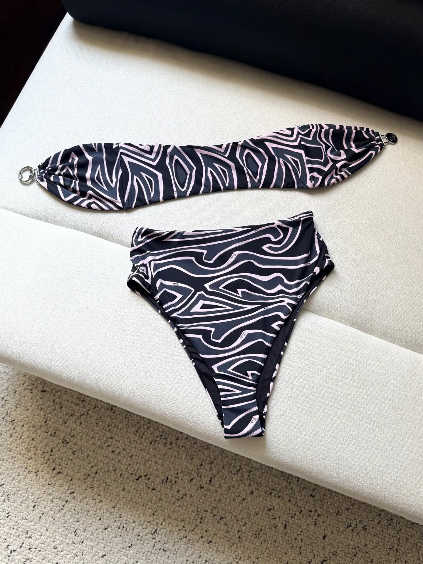 

Summer Women's Beach Style Geometric Print Sexy Bikini Set Buckle Strap Ultrashort Strapless + Higth-waist Swim Briefs