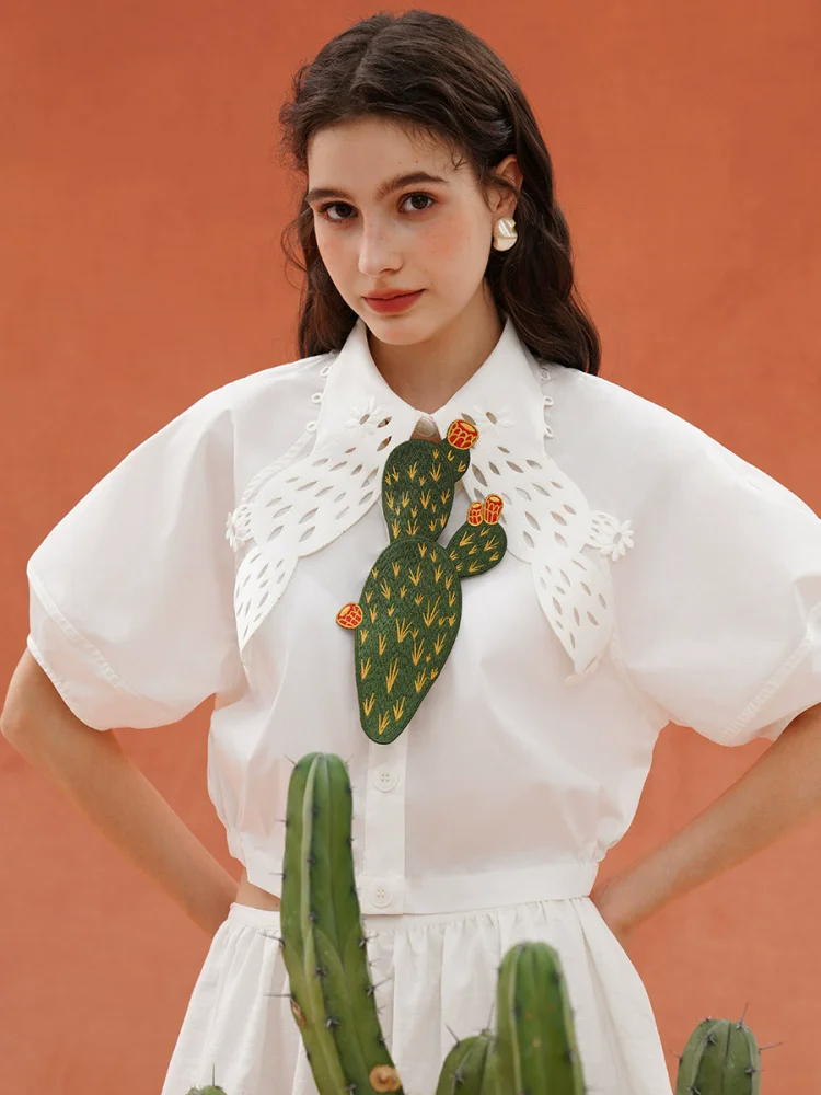 

Spring Summer Original Design Women Plant Embroidery V-Neck Lace-Up Collar Shirt, Anti-Wrinkle Breathable Shirts/Blouses