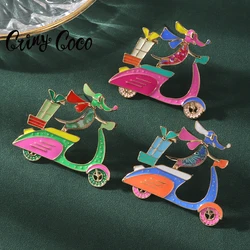 Girls Cute Enamel Biker Puppy Brooch Pin Jewelry Women's Cartoon Animal Dog Brooches Pins for Women Bag Party Scarf Cloth 2024