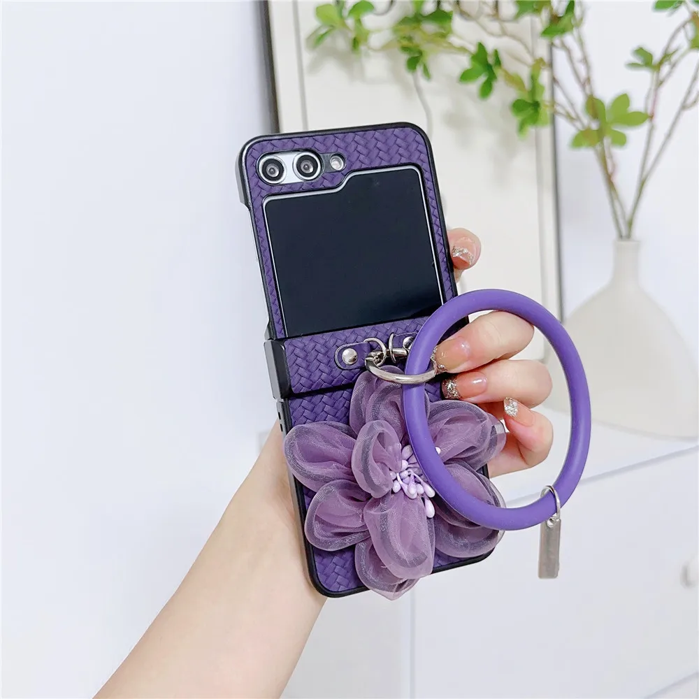 Funda con bisagra de cuerda larga con flores tejidas, carcasa moderna para Samsung Galaxy Z Flip 5, 4, 3, OPPO Find N3Flip N2Flip P50Pocket S VIVO X Flip