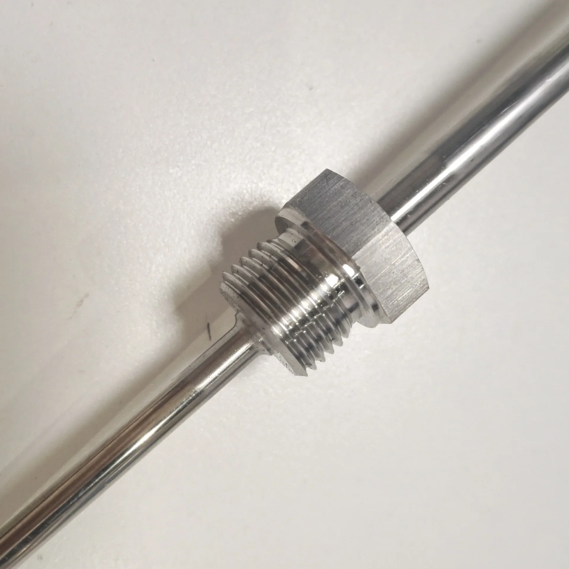 Sensor 0-200 degree 1/3B grade, pipe diameter 6MM pipe length 150MM thread 1/2