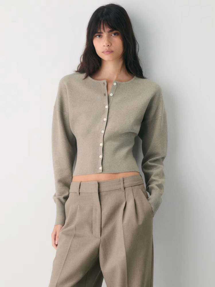 

Aritzia Women's Slim Fit Long Sleeve Knitted Button Cardigan Soft Cotton Faux Cashmere round Neck Vintage Pattern Warmth
