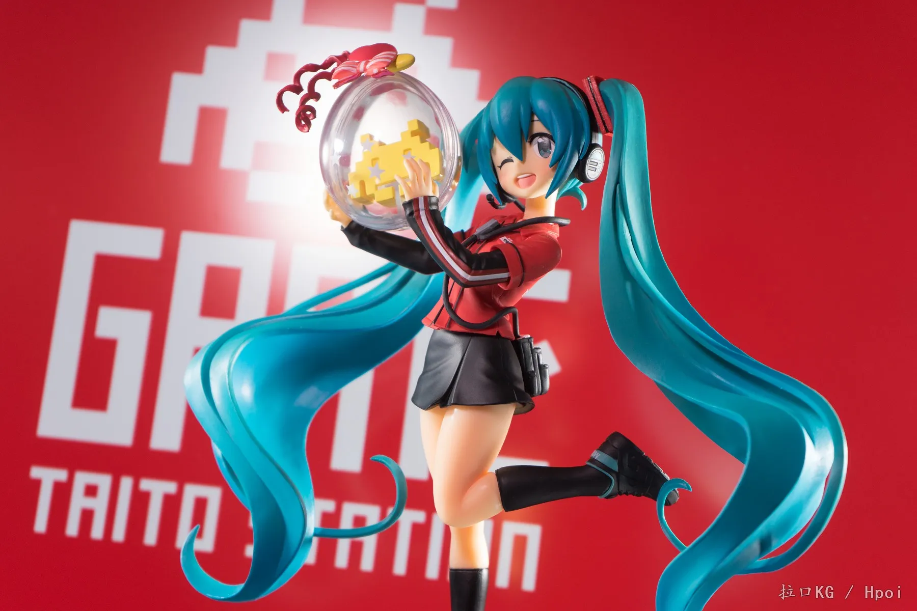 21CM Anime Hatsune Miku Figure Game Center Uniform Dress Up Game Ball Kawayi Model Toy Gift Collection Action Figure