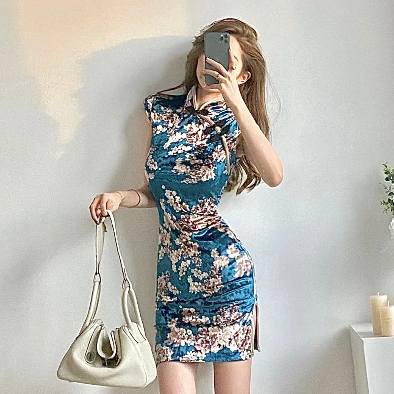 Vintage Women's Floral Cheongsam Dresses Sexy Slim Women Velour Dresses Woman Chinese Cheongsam  Bodycon Dress