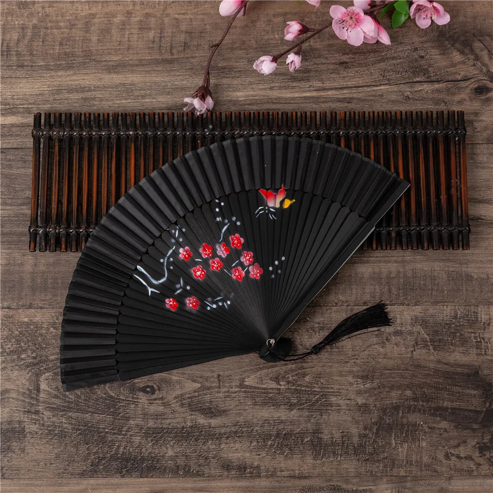 Vintage Style Silk Folding Ladies Folding Fan Retro Style Ruihe Figure Carrying Silk Hanfu Decoration Small Fan