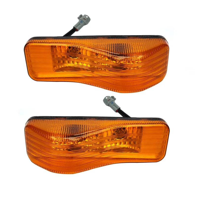 Suitable for Foton Daimler Ouman GTL Side Turn Signal EST Driver's Cab Turn Signal Logo Leaf Panel Edge Light 1PC