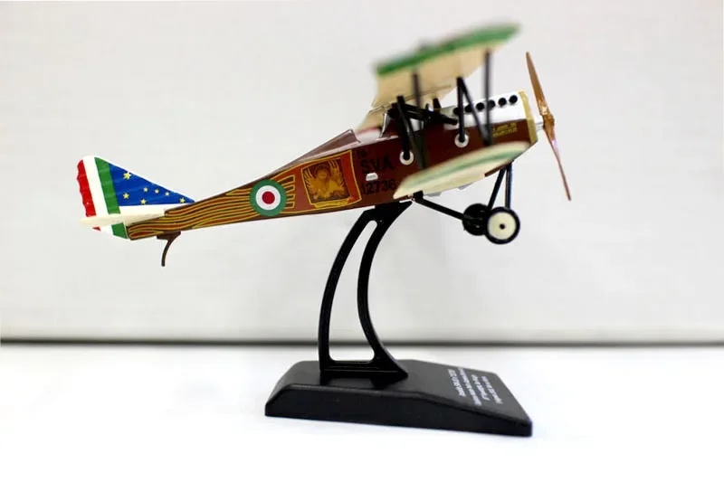 rare  1 / 72 Italian Air Force  SVA 10 reconnaissance aircraft  Biplane fighter  Alloy collection model