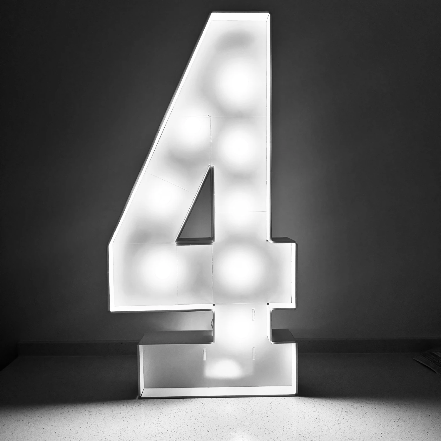 1Pc 73cm/28.7inch Light Up Digitale Marquee Frame Witte Lichten KT Board Nummer 0-9 Plug-in KT Board Met Beugel Party Decoratieve