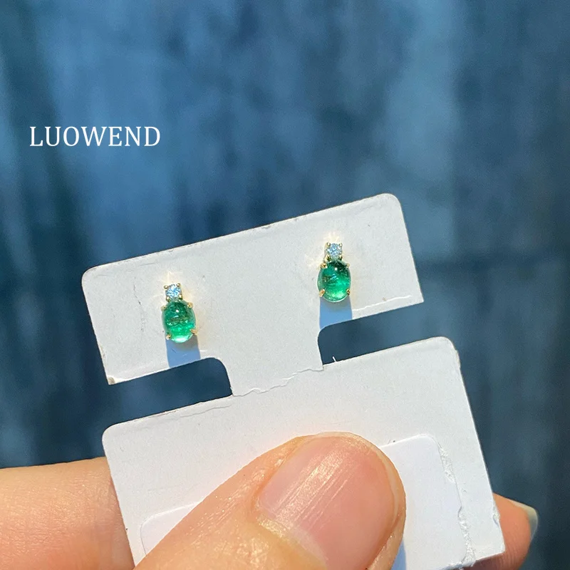 

LUOWEND 100% 18K Yellow Gold Earrings Elegant INS Style 0.40carat Real Natural Emerald Stud Earrings for Women Anniversary Gift