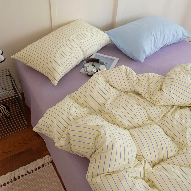Skin-Friendly Nordic Printed Bedding Set Stripes Contrast Bedclothes for Four Seasons Single Quilt Cover Kit with Fitted Sheet