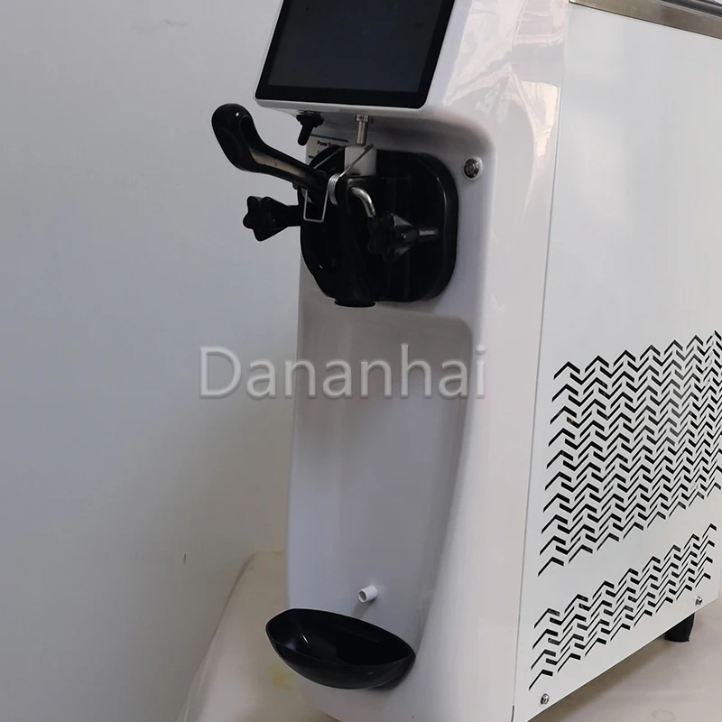 

Простая в эксплуатации машина для приготовления мягкого мороженого и замороженного йогурта для кофеен и бизнеса