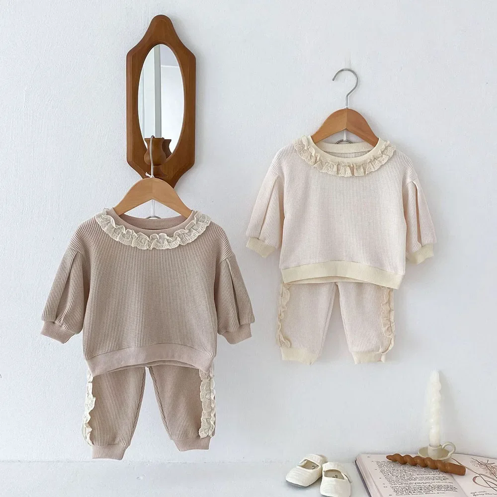 2024 Autumn Baby Clothes Set Girls Sweet Lace O-Neck Top + Pants Cotton 2Pcs Long Sleeve Sweatshirt Fashion Loose Kids Suit 0-4T