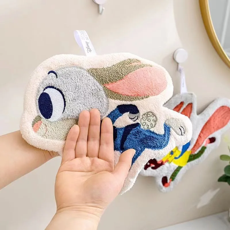 Disney's new three-dimensional cartoon hand towel hanging cute thickened small animal children's hand wipes kitchen bathroom rag