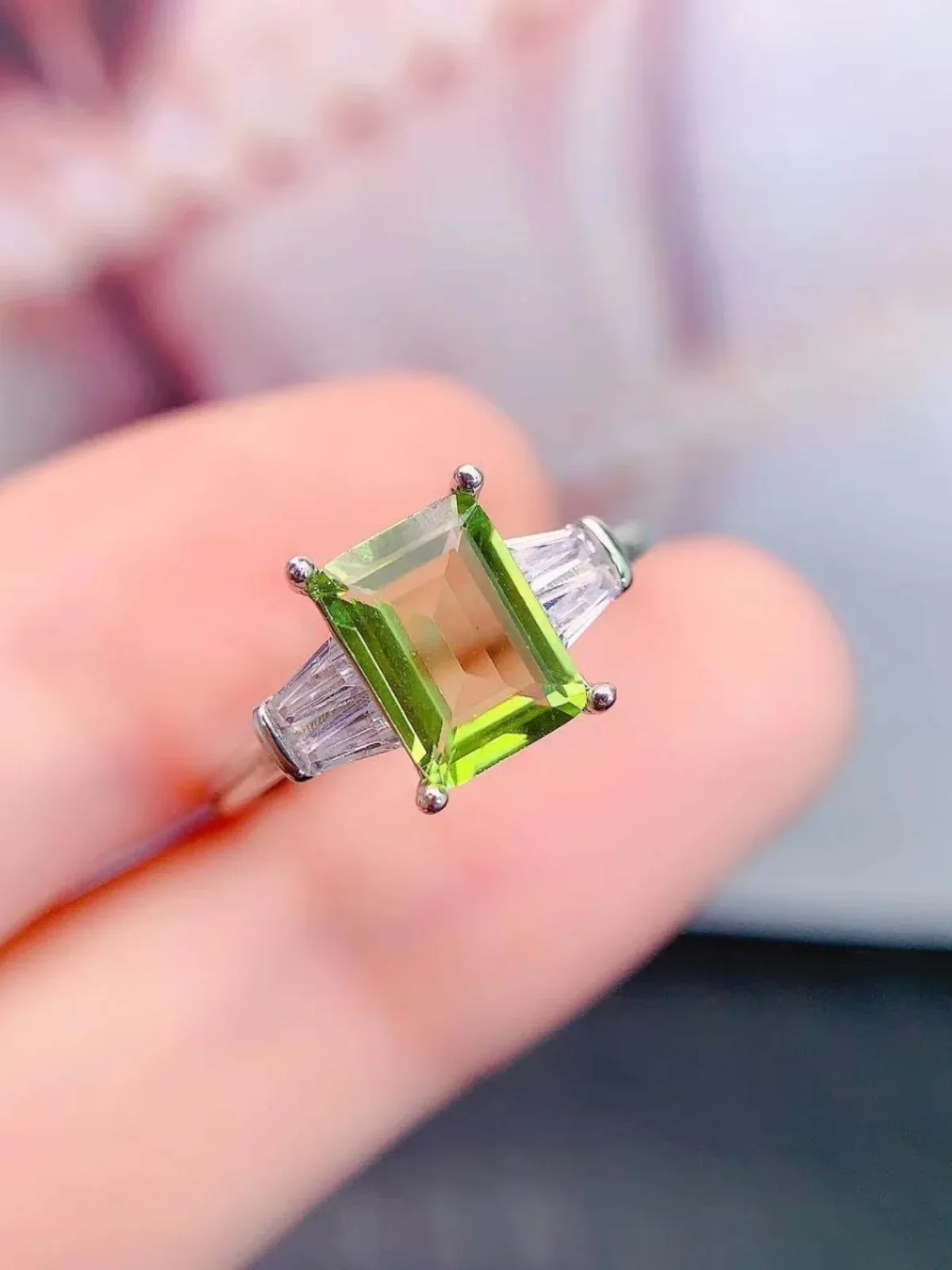 

Natural Perdiot 6mm *8mm VVS Grade Natural Perdiot Ring for Daily Wear Solid 925 Silver Peridot Jewelry Sterling Silver Jewelry