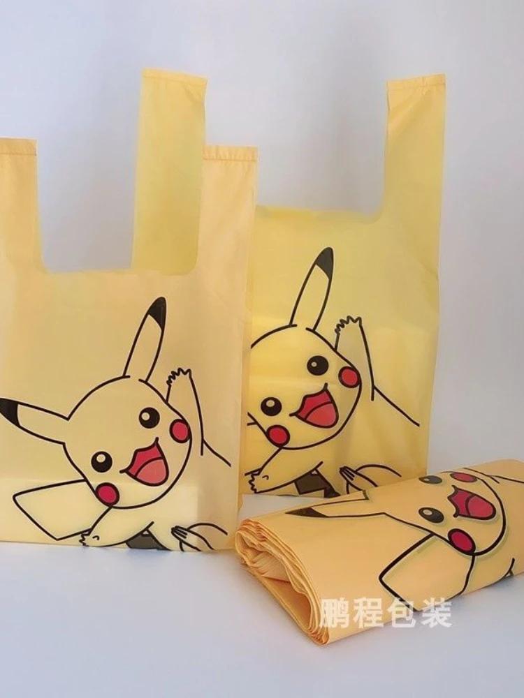 Takara Tomy ถุงใส่ของลาย Pikachu กระเป๋าใส่ของทำจากพลาสติกถุงใส่ของอเนกประสงค์กระเป๋าใส่กล่องข้าวกลางวันกลับบ้านของเล่น