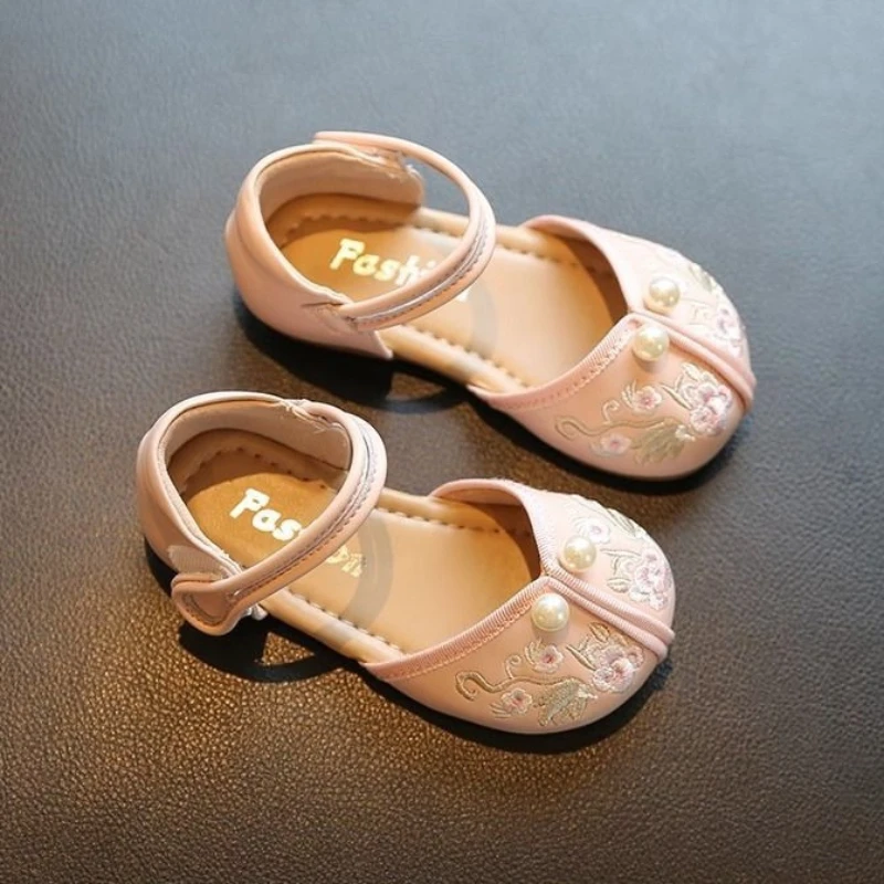 Sepatu flat anak 3 tahun, sandal sol karet bordir jari bulat, sepatu Slip On Anti selip untuk anak-anak