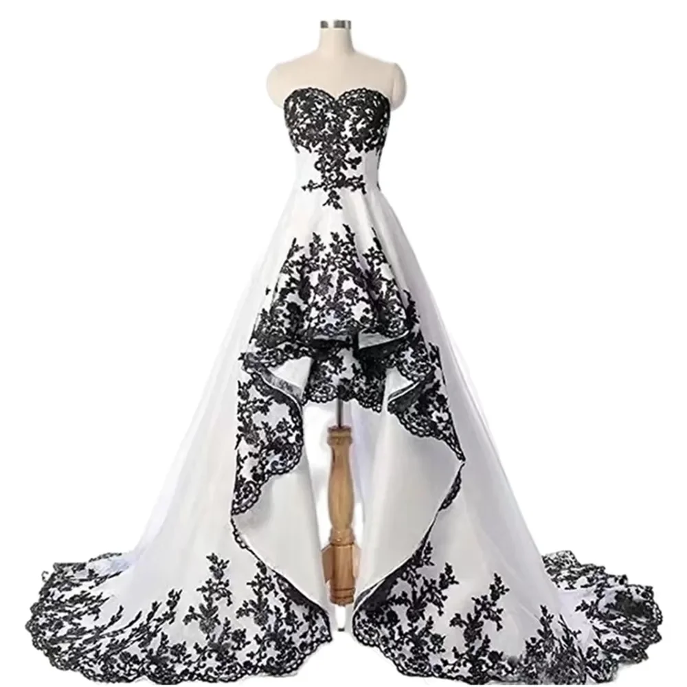 Black And White Gothic Wedding Dress High Bow A-Line Bridal Gowns Short Front Long Back Lace Appliques Satin Country Vestidos