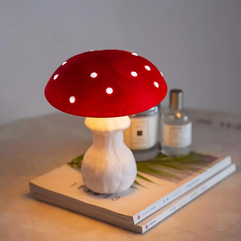 

Creative mushroom night light birthday gift female atmosphere Nordic cute children's bedroom bedside lamp bedroom small table